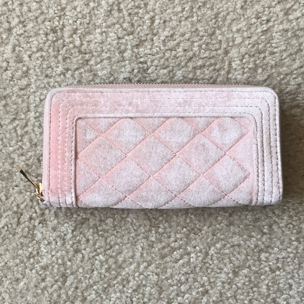 PINK WALLET